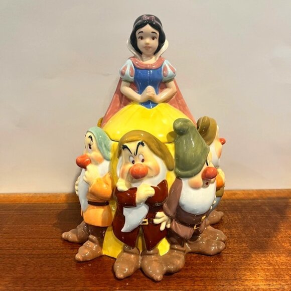 Walt Disney Snow White & Seven Dwarfs Cookie Jar Hard to Find - Picture 1 of 16